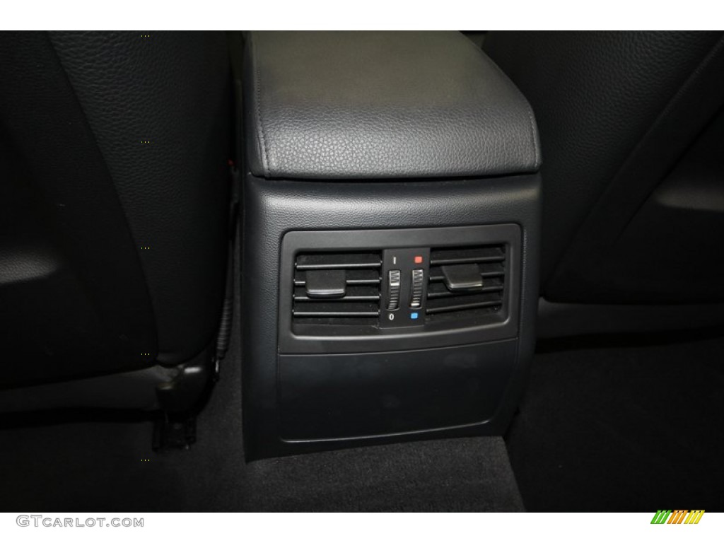 2011 3 Series 335i Sedan - Jet Black / Black photo #30