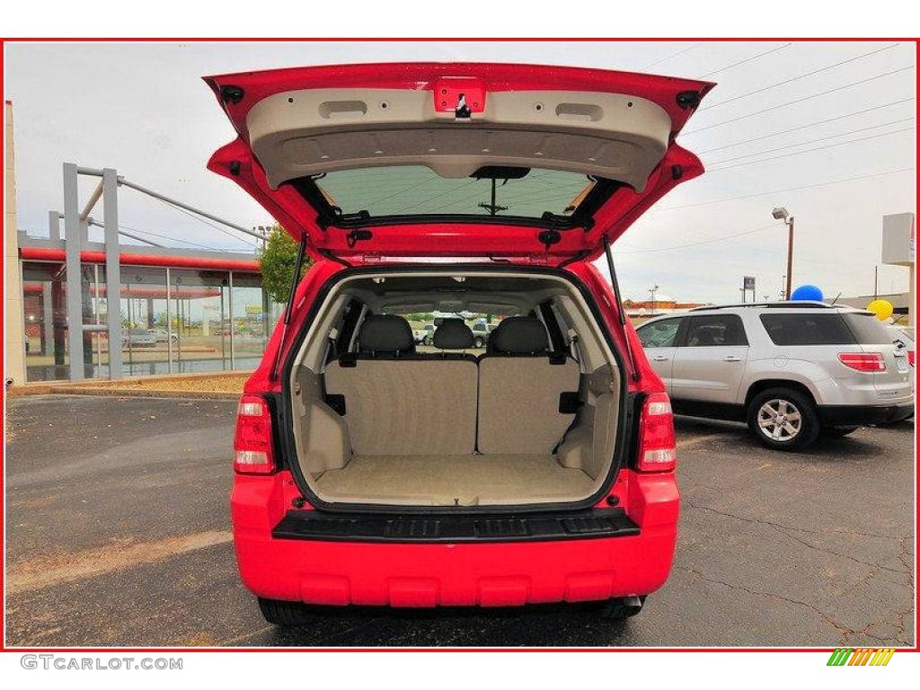 2009 Escape XLT V6 - Torch Red / Stone photo #18