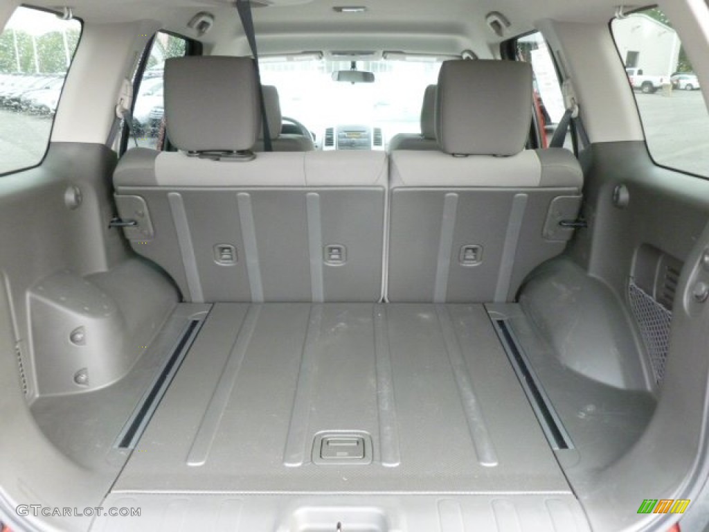 2012 Nissan Xterra S 4x4 Trunk Photos