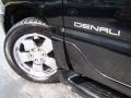 2005 Onyx Black GMC Yukon Denali AWD  photo #34