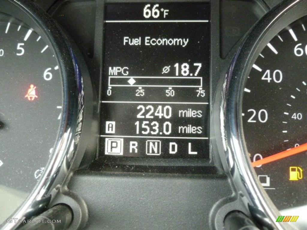 2011 Rogue S AWD - Gotham Gray Metallic / Gray photo #20