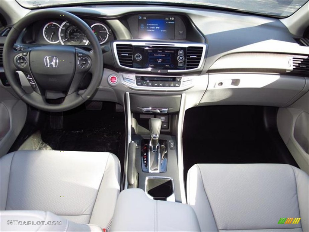 2013 Honda Accord EX-L Sedan Gray Dashboard Photo #71454737