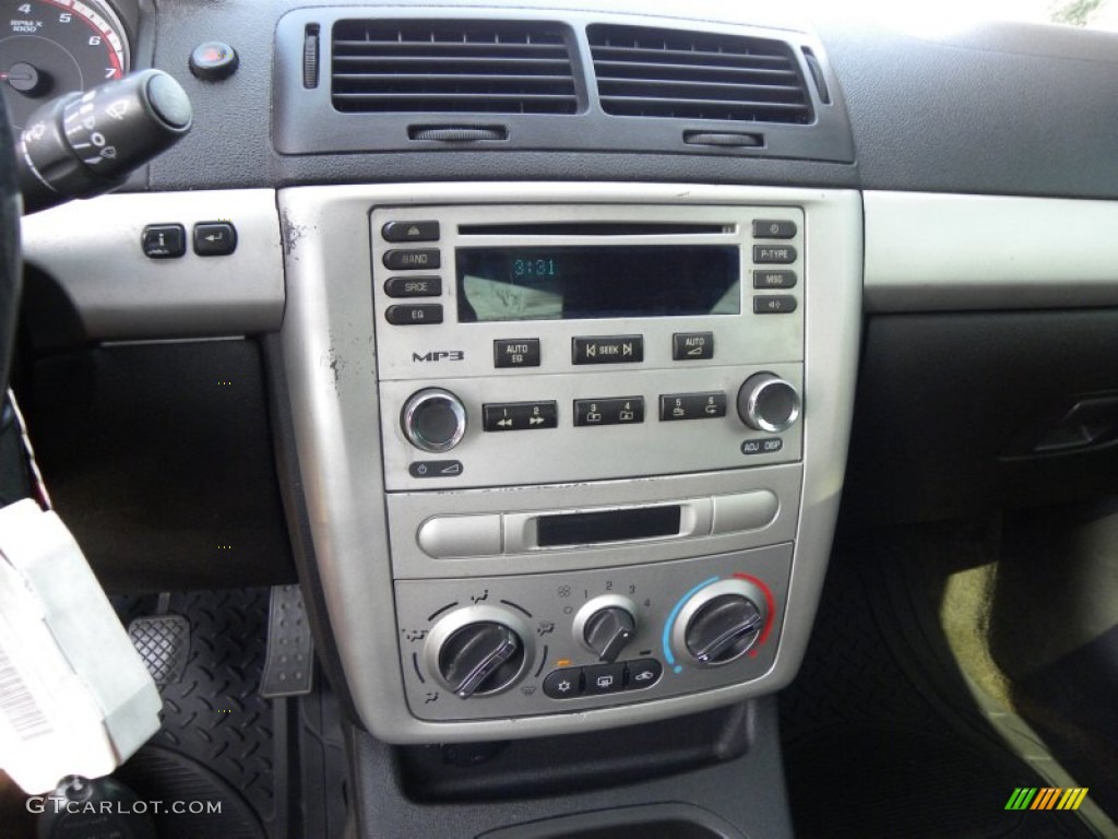 2006 Cobalt SS Supercharged Coupe - Victory Red / Ebony photo #18