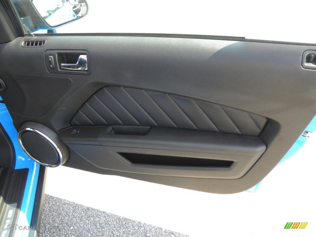 2012 Mustang V6 Premium Convertible - Grabber Blue / Charcoal Black photo #7