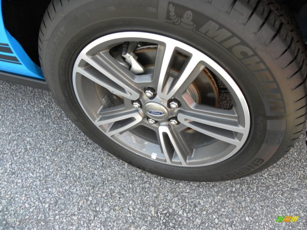 2012 Mustang V6 Premium Convertible - Grabber Blue / Charcoal Black photo #12