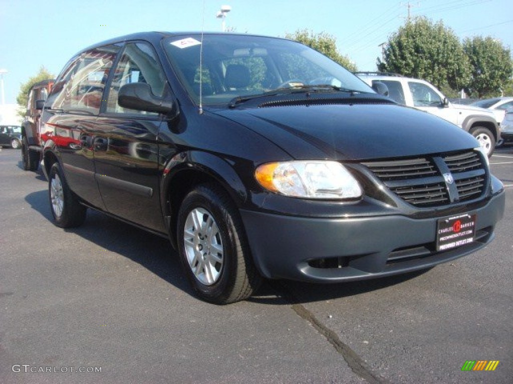 Brilliant Black Dodge Caravan