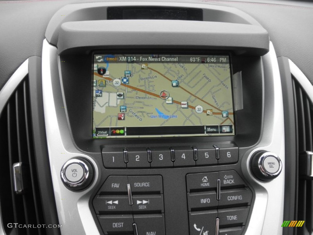2013 GMC Terrain Denali Navigation Photos