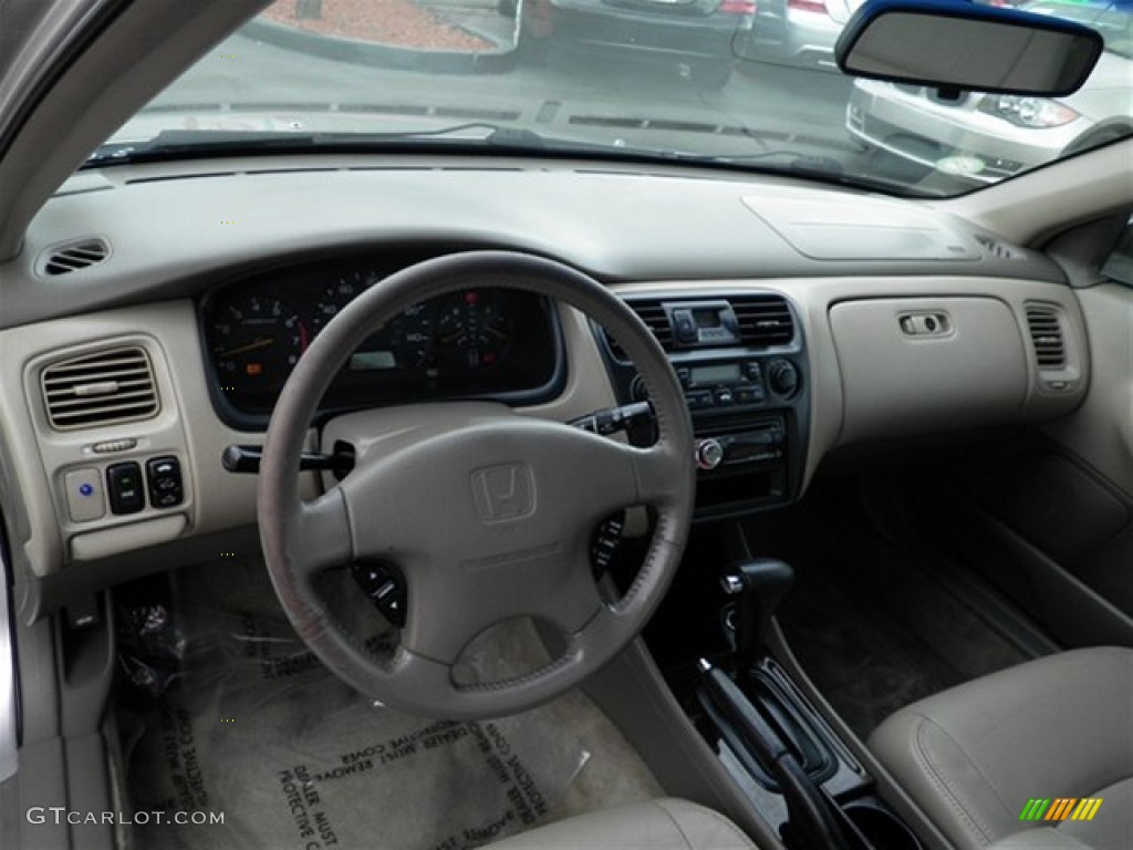 1998 Accord EX V6 Sedan - Regent Silver Pearl / Quartz photo #31