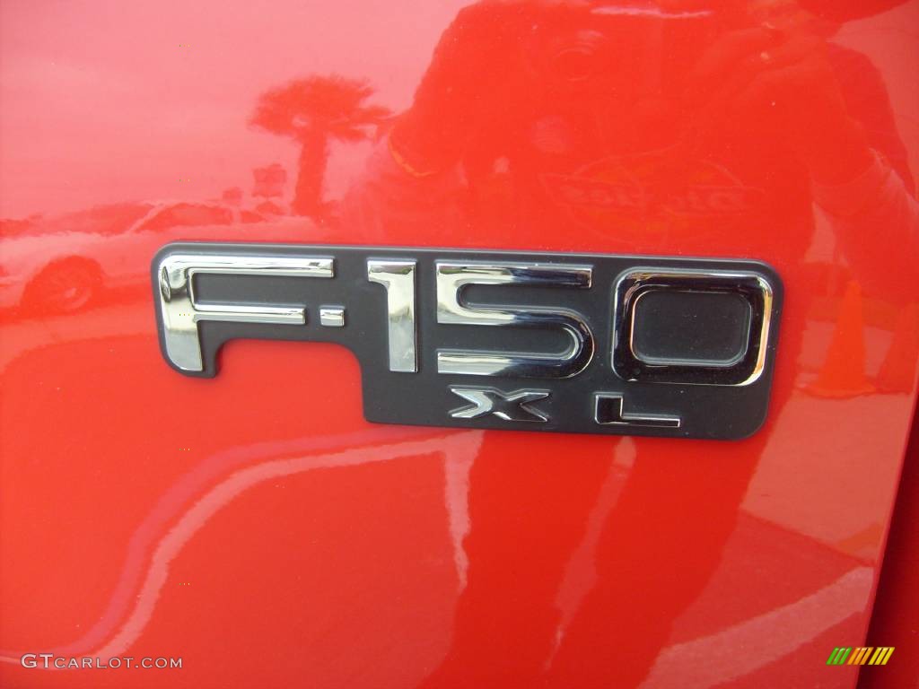 2004 F150 XL Heritage Regular Cab - Bright Red / Heritage Medium Parchment photo #12