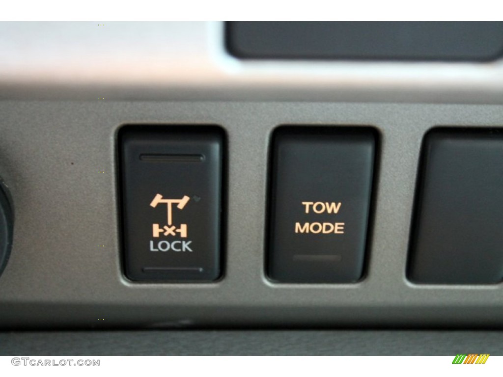 2006 Titan LE King Cab 4x4 - Deep Water Blue / Steel Gray photo #80