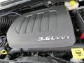True Blue Pearl - Grand Caravan SXT Photo No. 16