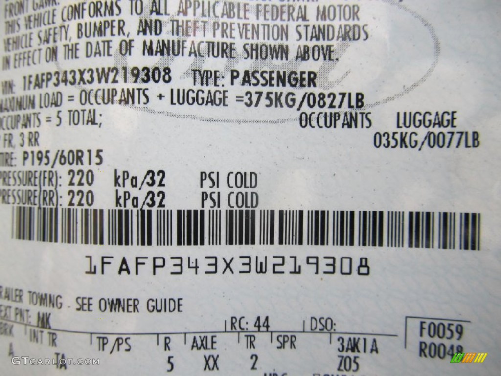 2003 Focus SE Sedan - Twilight Blue Metallic / Medium Graphite photo #14