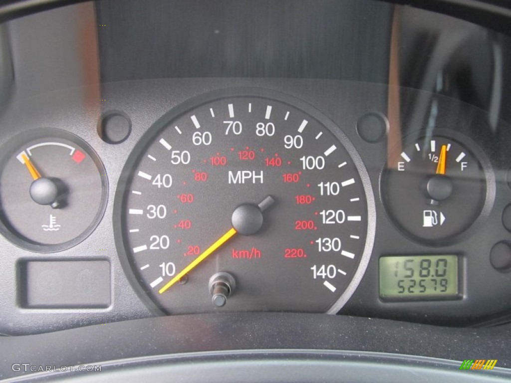 2003 Focus SE Sedan - Twilight Blue Metallic / Medium Graphite photo #15