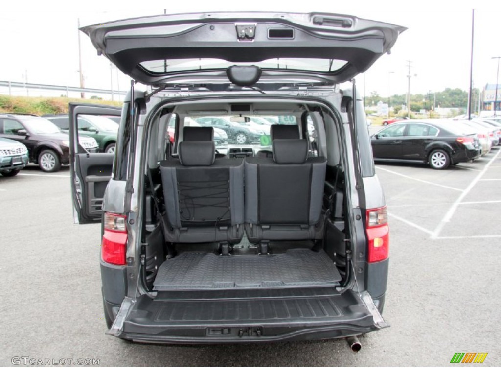 2005 Honda Element EX AWD Trunk Photo #71477012