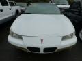 1998 Bright White Pontiac Grand Prix SE Sedan  photo #6