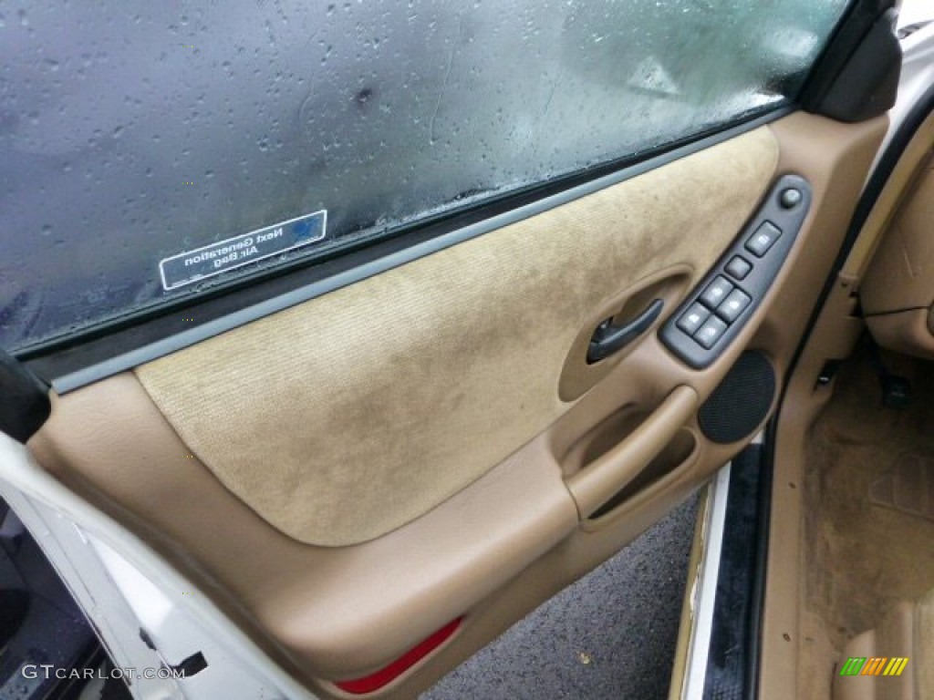 1998 Pontiac Grand Prix SE Sedan Door Panel Photos