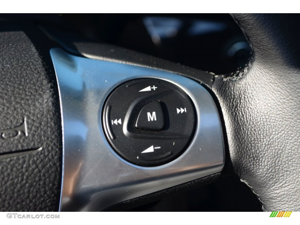 2013 Escape Titanium 2.0L EcoBoost - White Platinum Metallic Tri-Coat / Charcoal Black photo #27