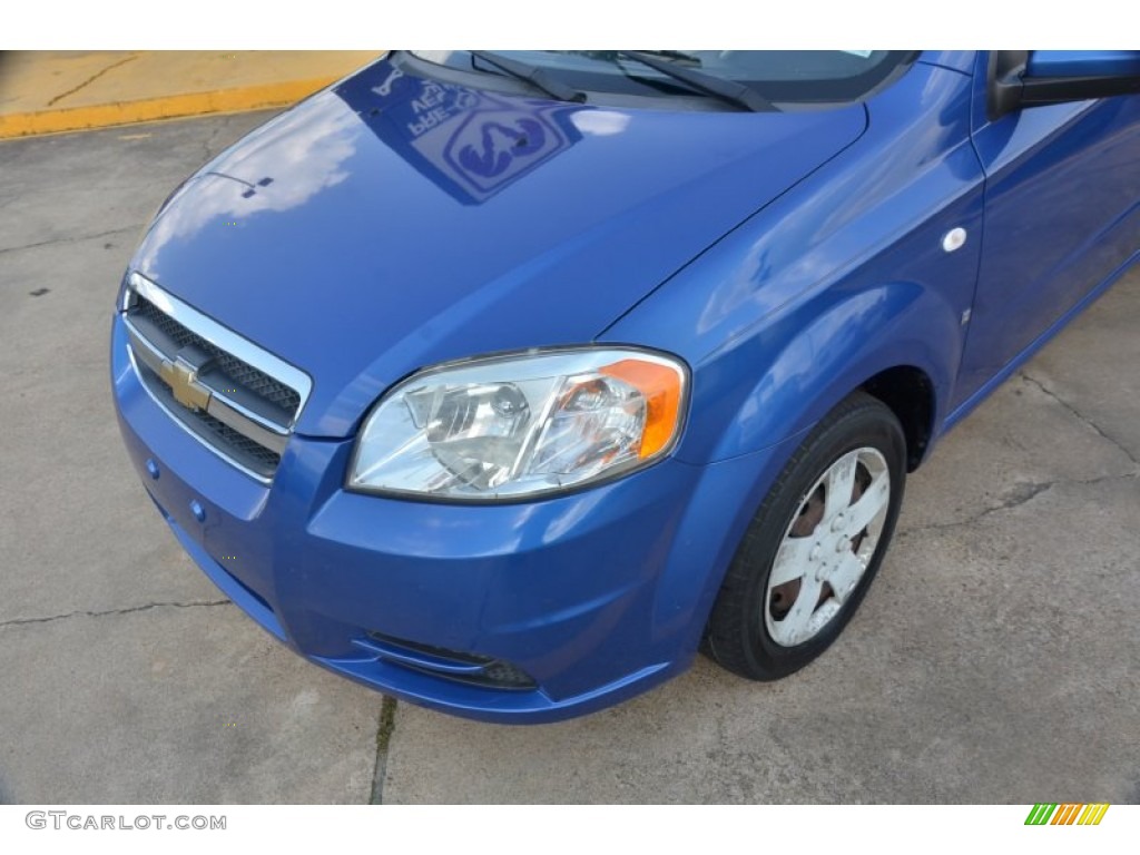 2008 Aveo LS Sedan - Bright Blue Metallic / Charcoal photo #10