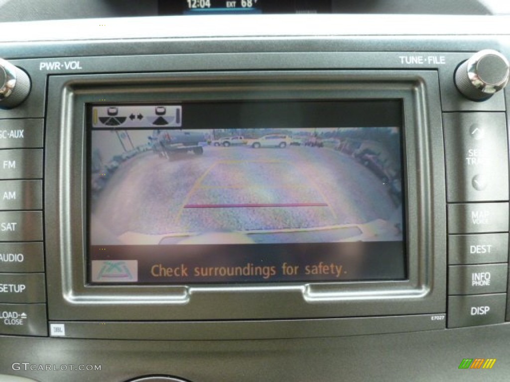 2011 Sienna Limited AWD - Super White / Light Gray photo #13