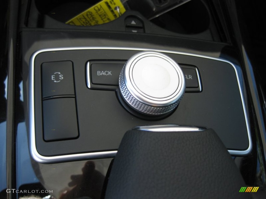 2011 Mercedes-Benz E 350 Sedan Controls Photo #71490758