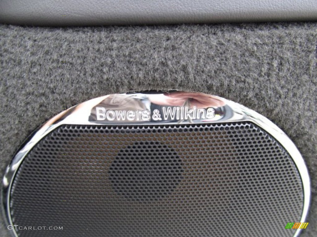 2011 Jaguar XK XKR Coupe Audio System Photos
