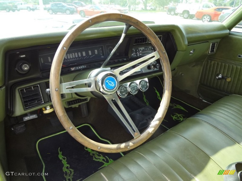1971 Chevrolet Chevelle SS Coupe Jade Green Steering Wheel Photo #71493952