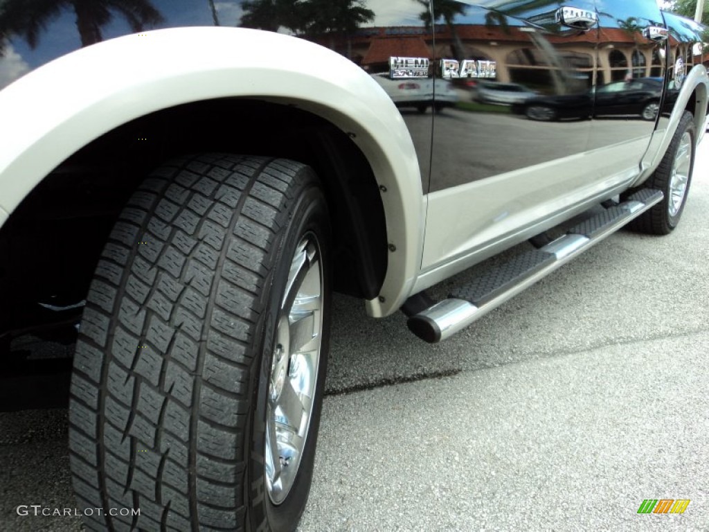 2009 Ram 1500 Laramie Crew Cab - Brilliant Black Crystal Pearl / Dark Slate Gray photo #35