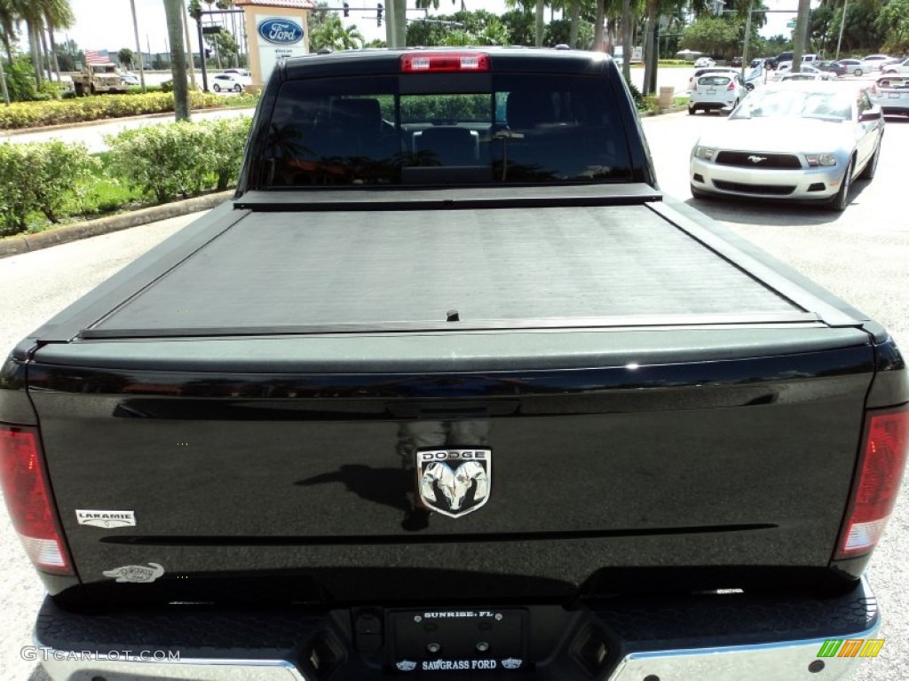 2009 Ram 1500 Laramie Crew Cab - Brilliant Black Crystal Pearl / Dark Slate Gray photo #45