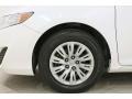 Super White - Camry LE Photo No. 43