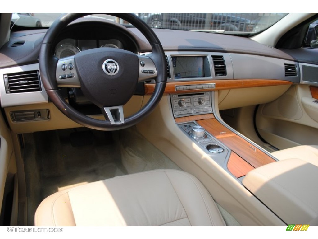 Barley Interior 2010 Jaguar XF Sport Sedan Photo #71505057