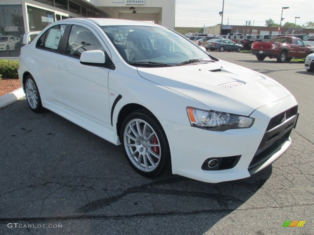 Wicked White 2013 Mitsubishi Lancer Evolution GSR Exterior Photo #71510387