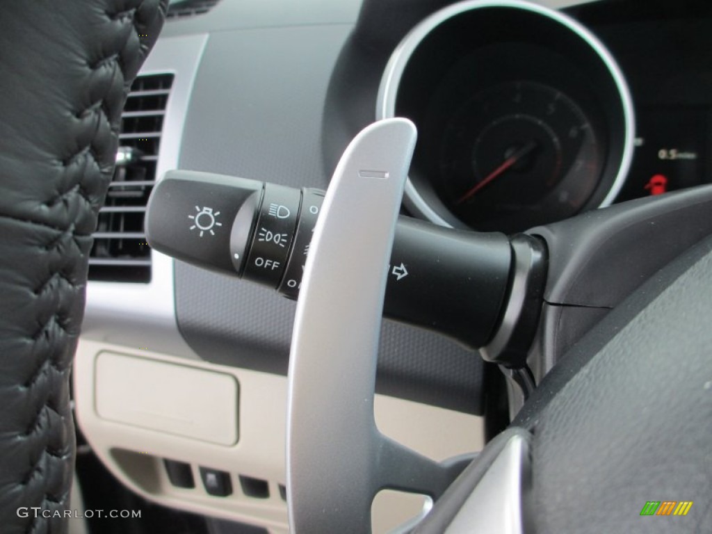 2013 Mitsubishi Outlander SE AWD Transmission Photos
