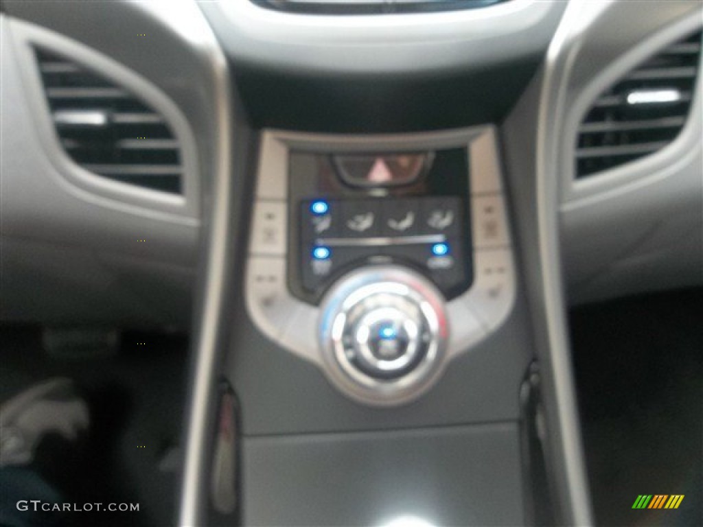 2013 Elantra Limited - Silver / Gray photo #12