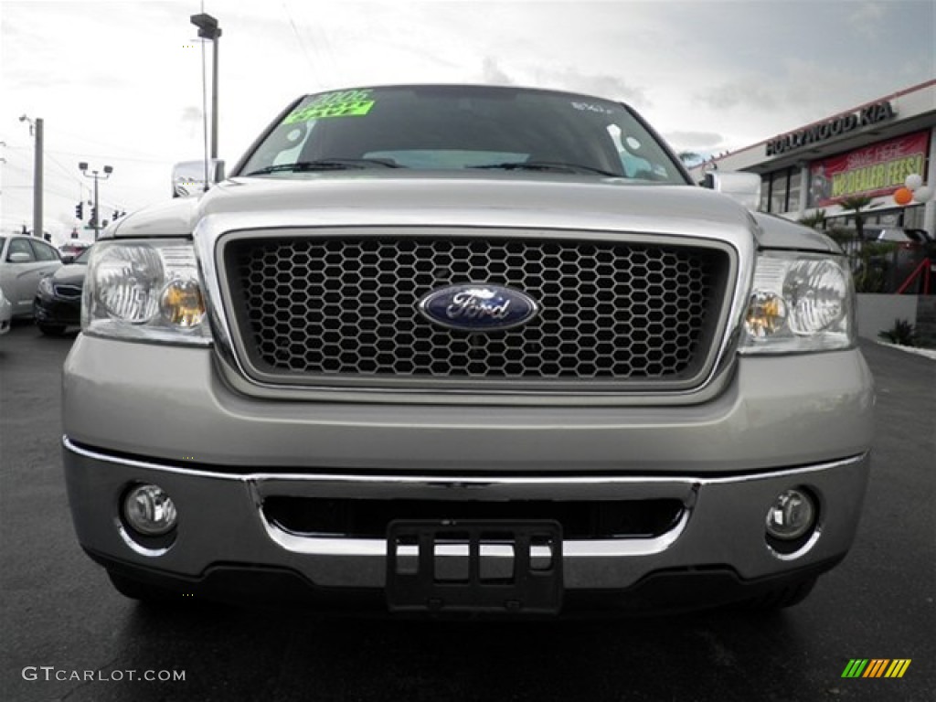 2006 F150 Lariat SuperCab - Smokestone Metallic / Tan photo #5