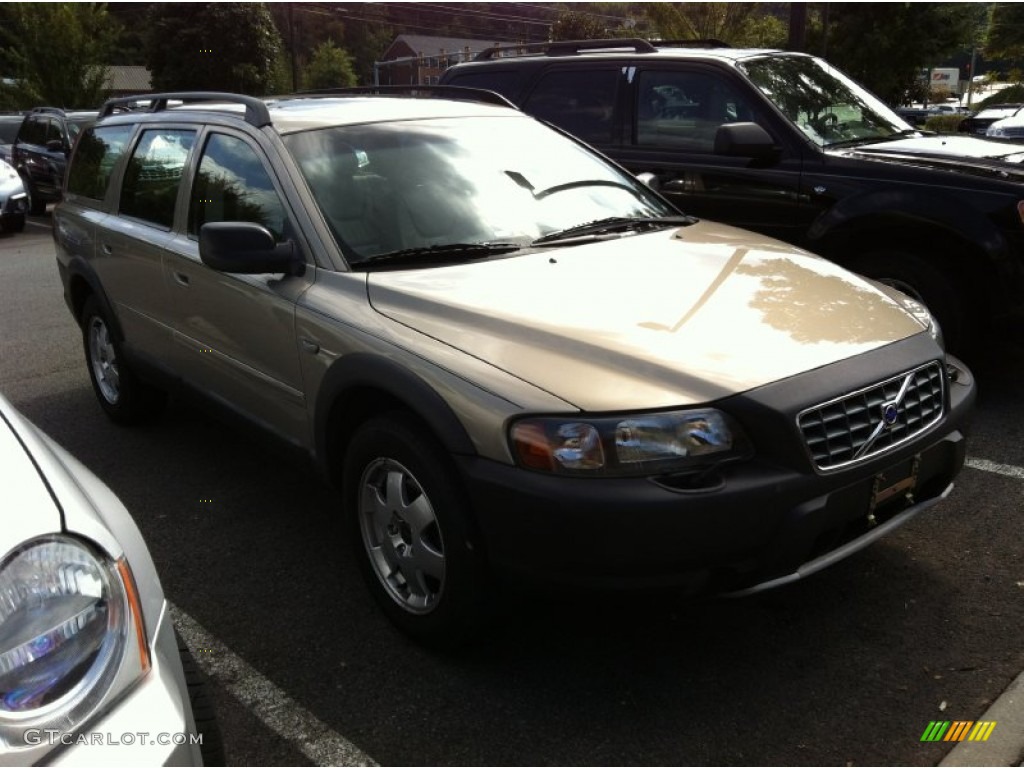 2002 V70 2.4T XC AWD Wagon - Ash Gold Metallic / Graphite photo #1