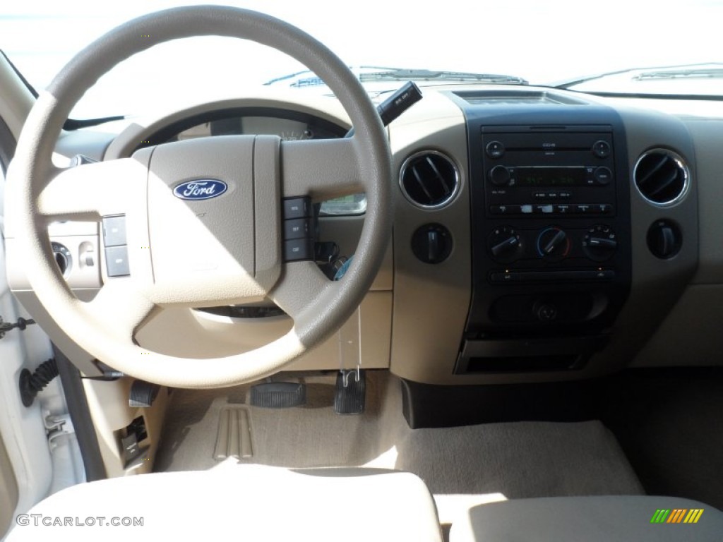 2006 F150 XLT SuperCrew 4x4 - Oxford White / Tan photo #29