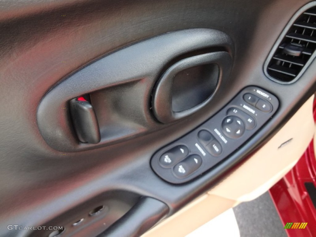 2002 Chevrolet Corvette Coupe Controls Photo #71520188
