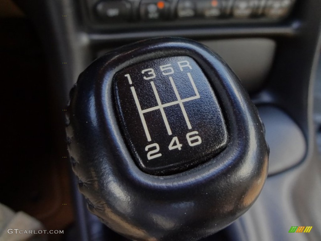 2002 Chevrolet Corvette Coupe 6 Speed Manual Transmission Photo #71520242