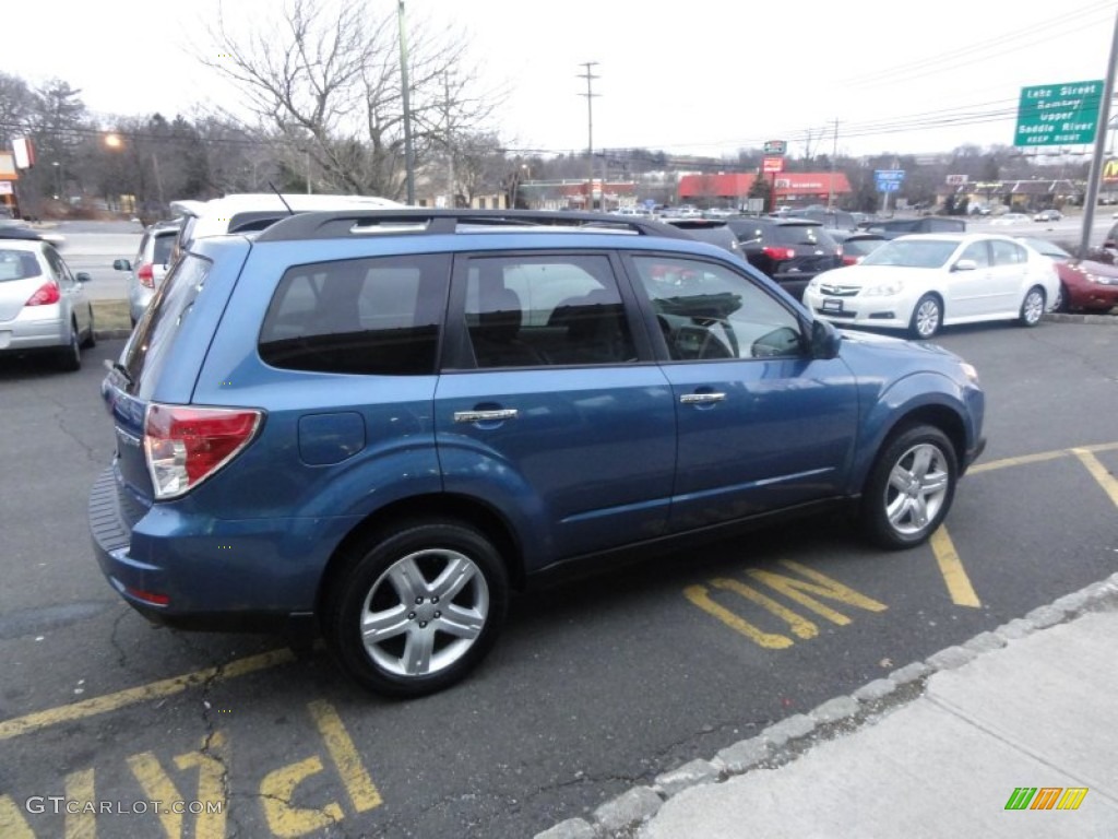 2009 Forester 2.5 X Limited - Newport Blue Pearl / Platinum photo #10