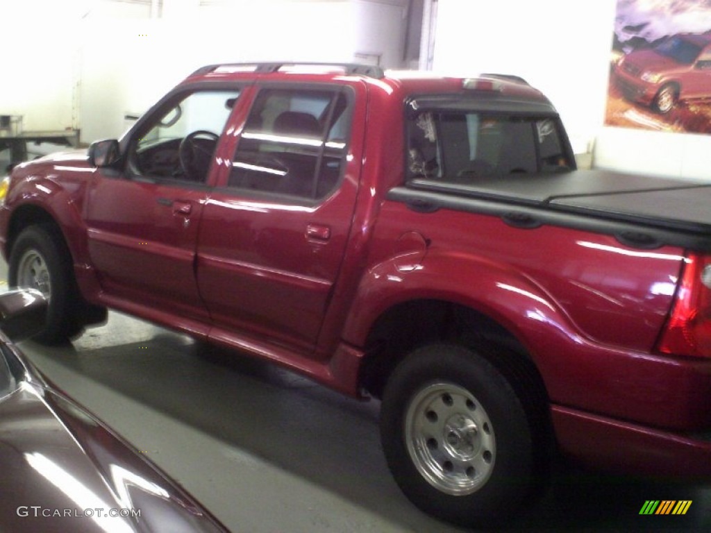 2004 Explorer Sport Trac XLT 4x4 - Red Fire Metallic / Medium Dark Flint/Dark Flint photo #4