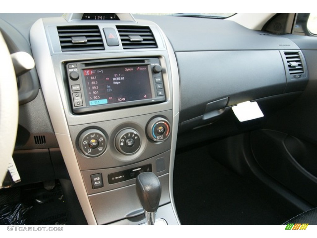 2013 Corolla S - Classic Silver Metallic / Dark Charcoal photo #6