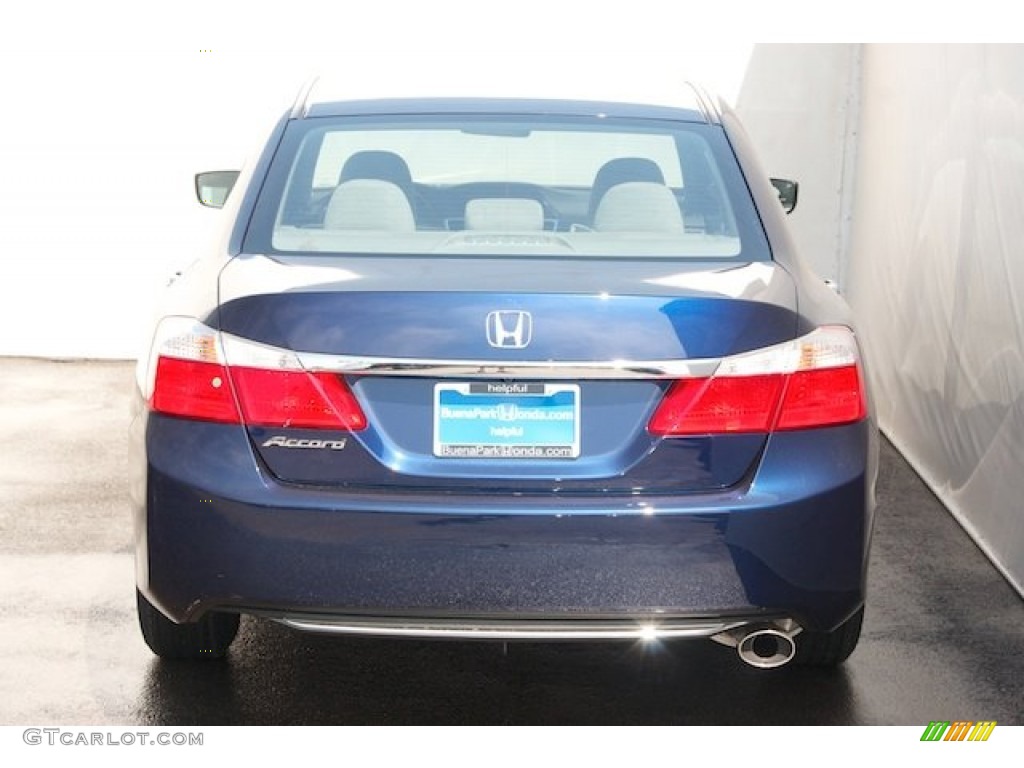 2013 Accord LX Sedan - Obsidian Blue Pearl / Gray photo #6