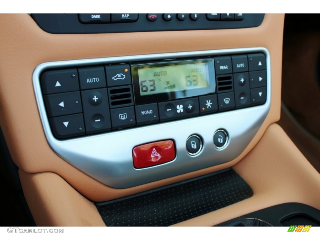 2010 Maserati GranTurismo Convertible GranCabrio Controls Photo #71526319