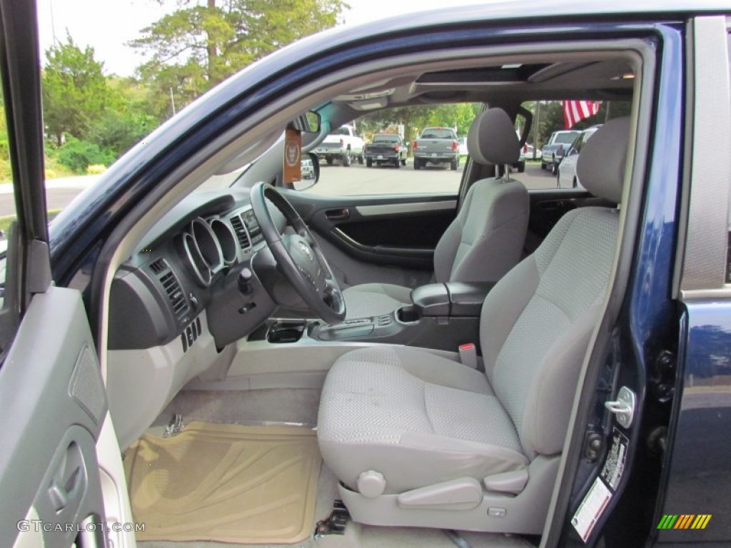 2006 4Runner SR5 4x4 - Nautical Blue Metallic / Stone Gray photo #16