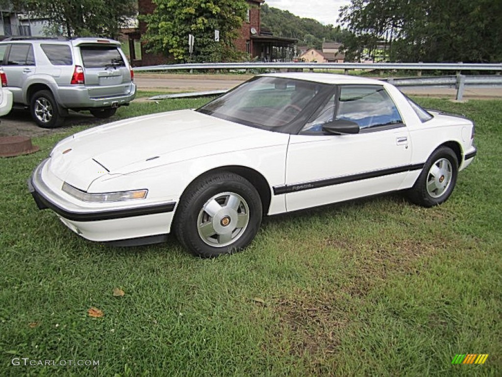 Arctic White 1989 Buick Reatta Coupe Exterior Photo #71528605