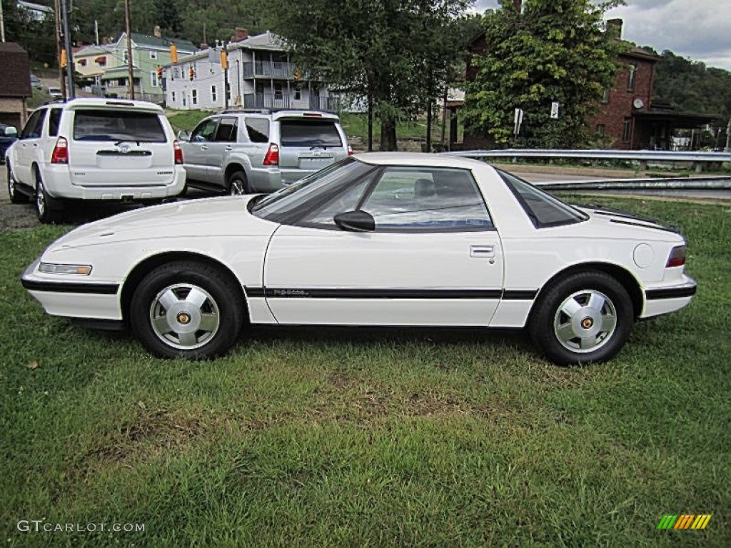 Arctic White 1989 Buick Reatta Coupe Exterior Photo #71528617