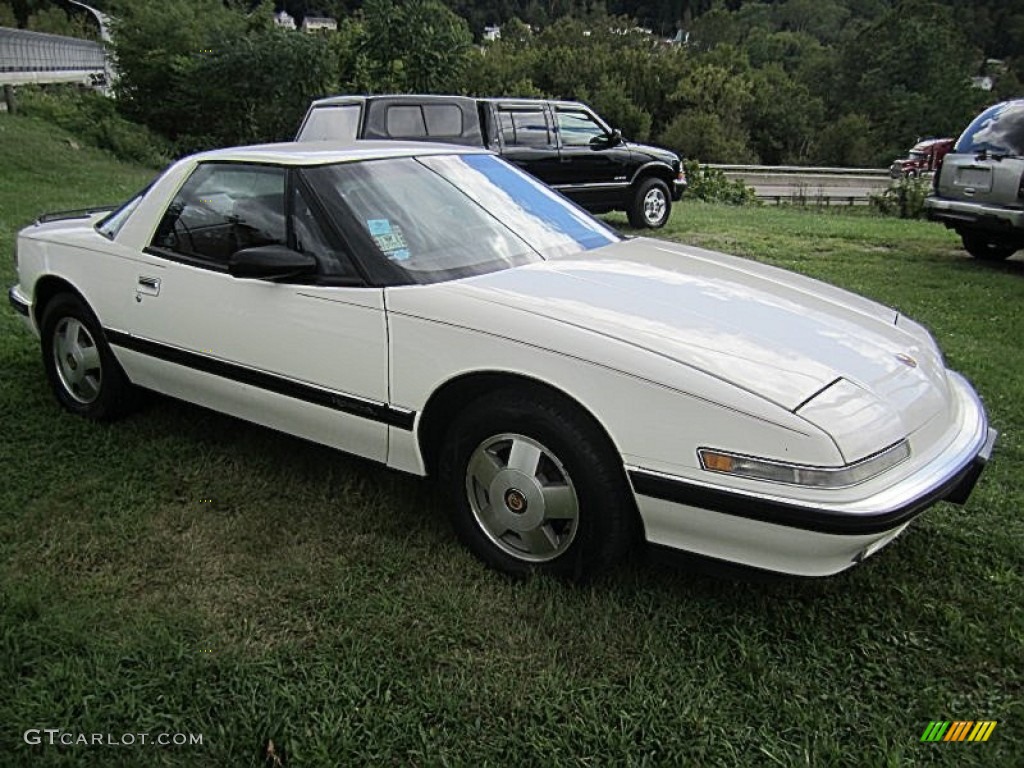 Arctic White 1989 Buick Reatta Coupe Exterior Photo #71528689