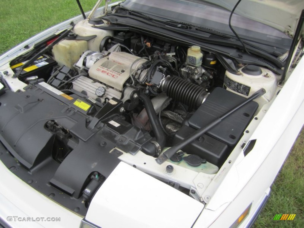 1989 Buick Reatta Coupe 3.8 Liter OHV 12-Valve V6 Engine Photo #71528857