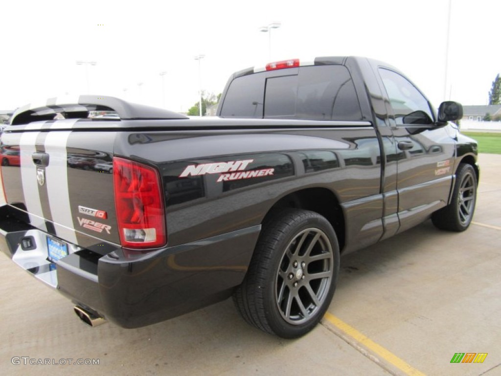 2006 Ram 1500 SRT-10 Night Runner Regular Cab - Black / Medium Slate Gray photo #21