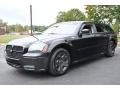 Brilliant Black Crystal Pearl 2005 Dodge Magnum SE